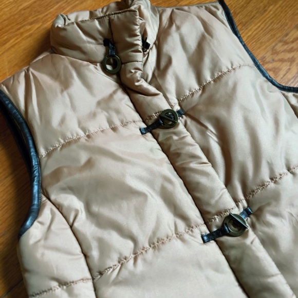 Tweeds Tan Insolated Vest - Picture 6 of 11